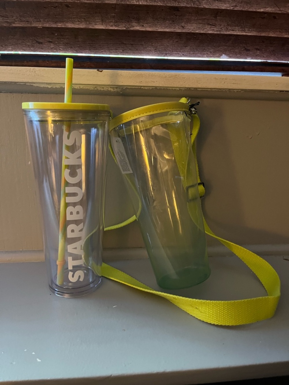 Starbucks Neon Yellow Tumbler With Strap Clear Travel Cup Crossbody 24oz Venti